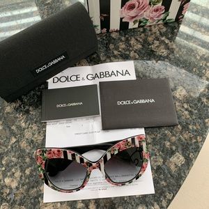 dolce & Cabbana sunglasses authentic with receipt
